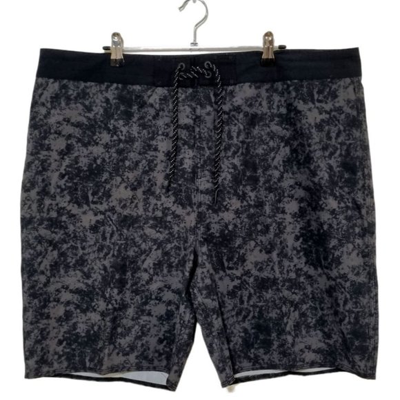 Wavezone Other - WAVEZONE Mens Grey & Black Performance Board Beach Surf Swim Shorts Size 40